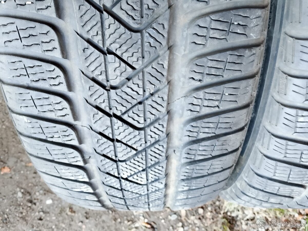 245/45/19 102v Pirelli - zimní pneu 2ks RunFlat - 2