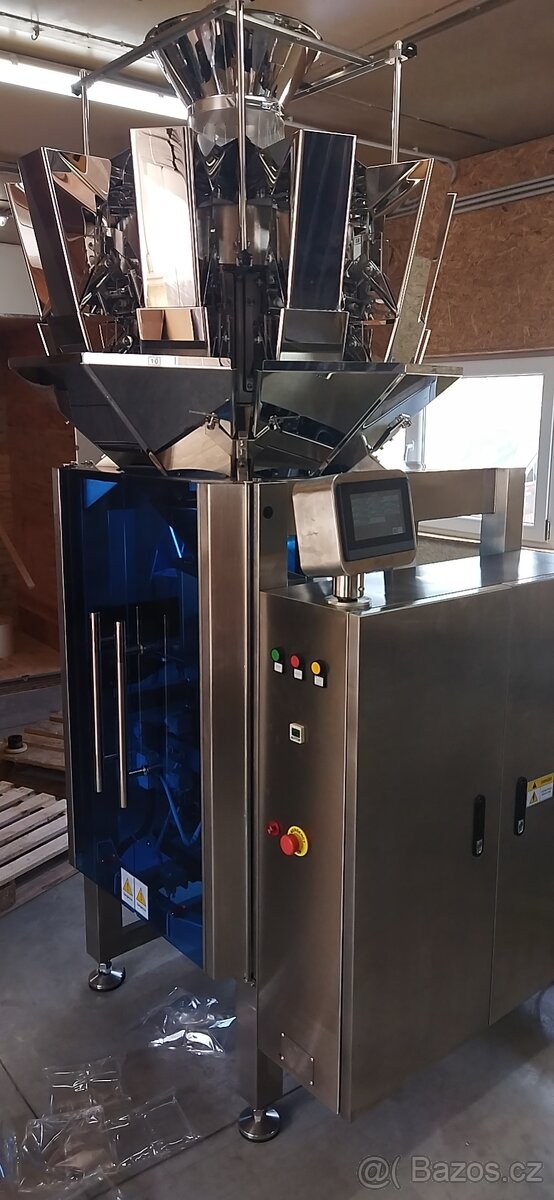 Vertikální balící stroj s desetihlavymi vahami - 2