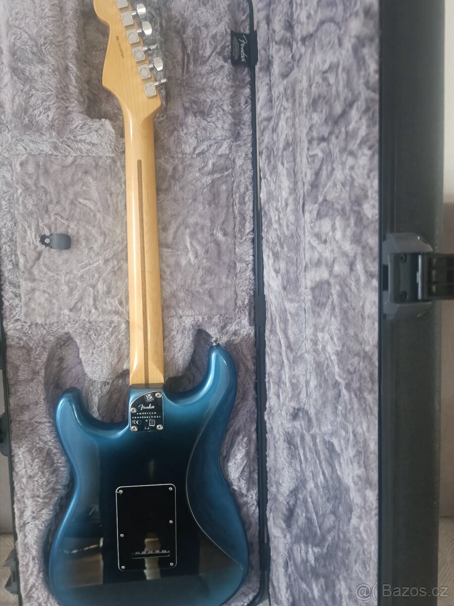 Fender Stratocaster USA - 2