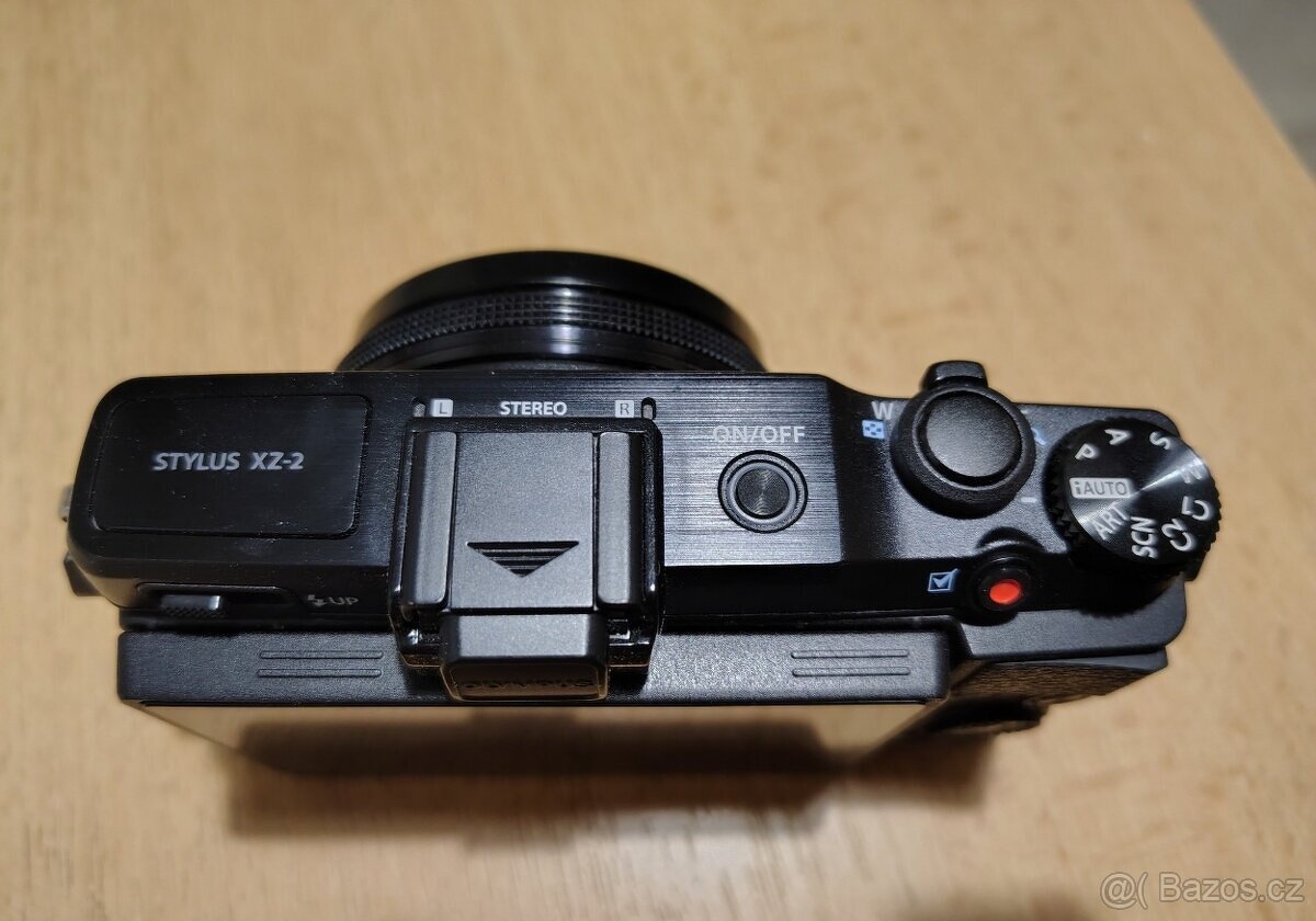 Digitální fotoaparát - Olympus XZ-2 12 MPix 4x Zoom - 2
