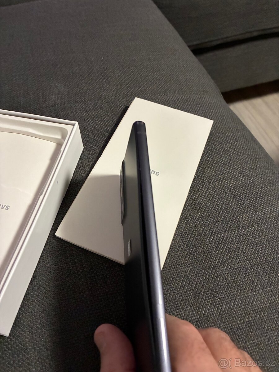 Samsung Galaxy s21 fe 5 g na díly - 2