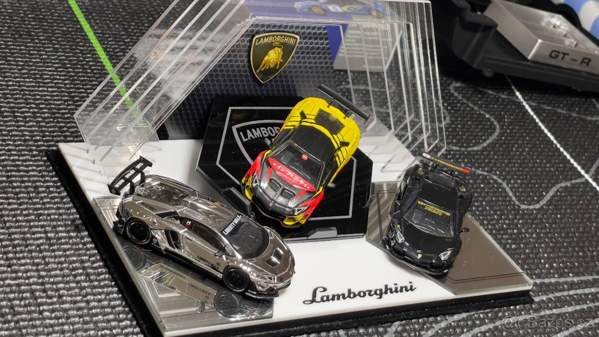 Vitrínka na modely 1:64 Lamborghini - 2