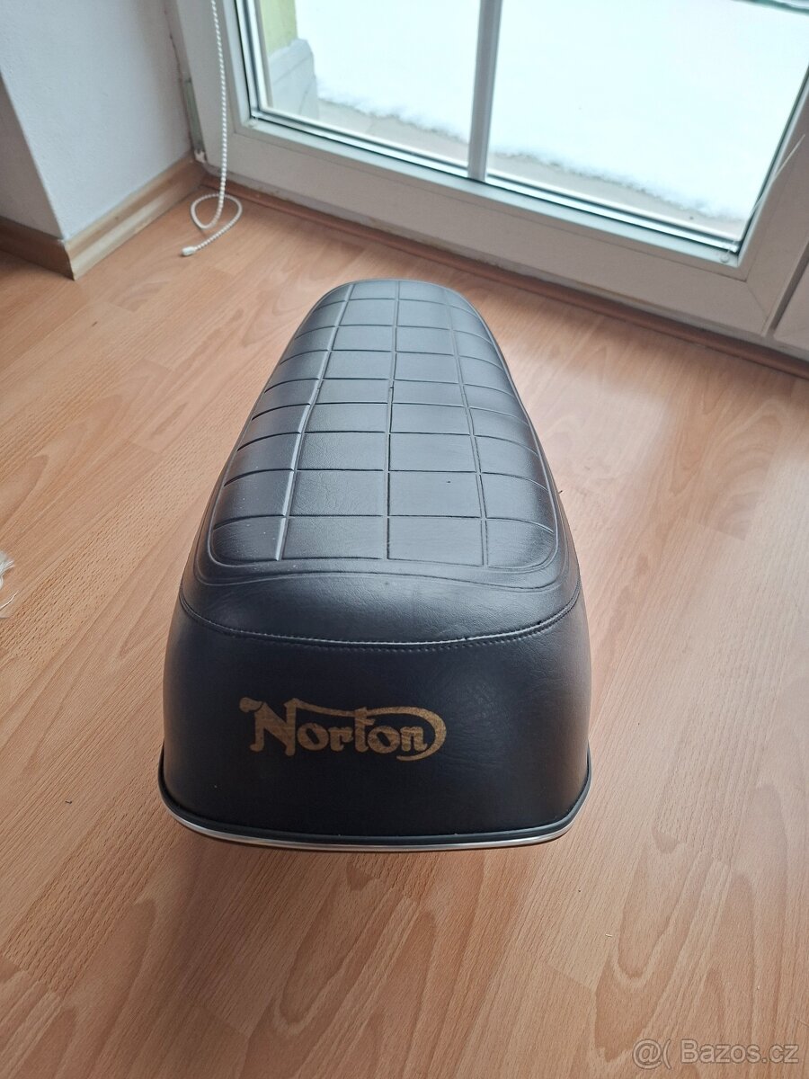 Norton Commando sedlo - 2