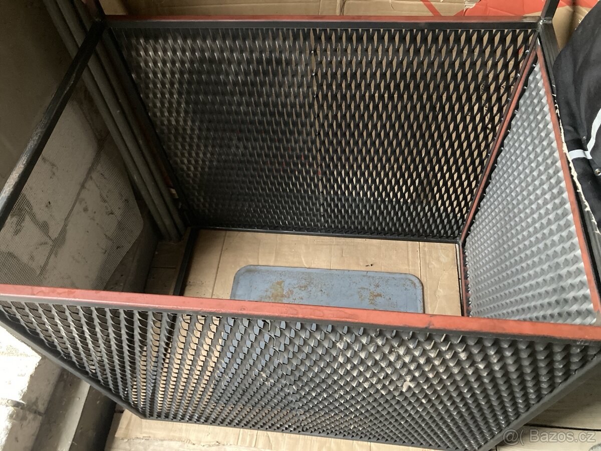 Klec Rám mříž kryt ochranný k kamnům - 2