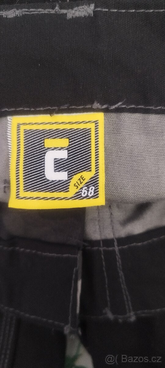 Pracovník kraťasy - 2