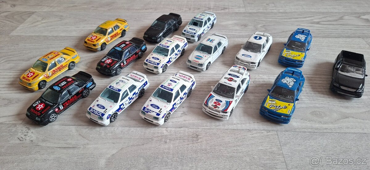 autíčka - modely Bburago 1/43 starší - 2