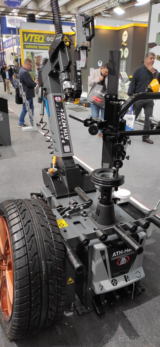 Zouvačka s pomocným RAMENEM a vyvažovačka 2D/3D - 2