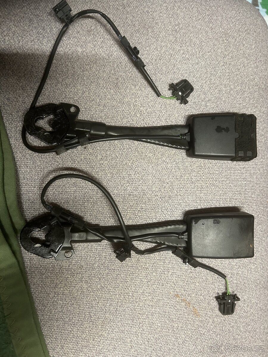 Zámky bezpečnostních pasu Audi přední 8K0857755D01C - 2