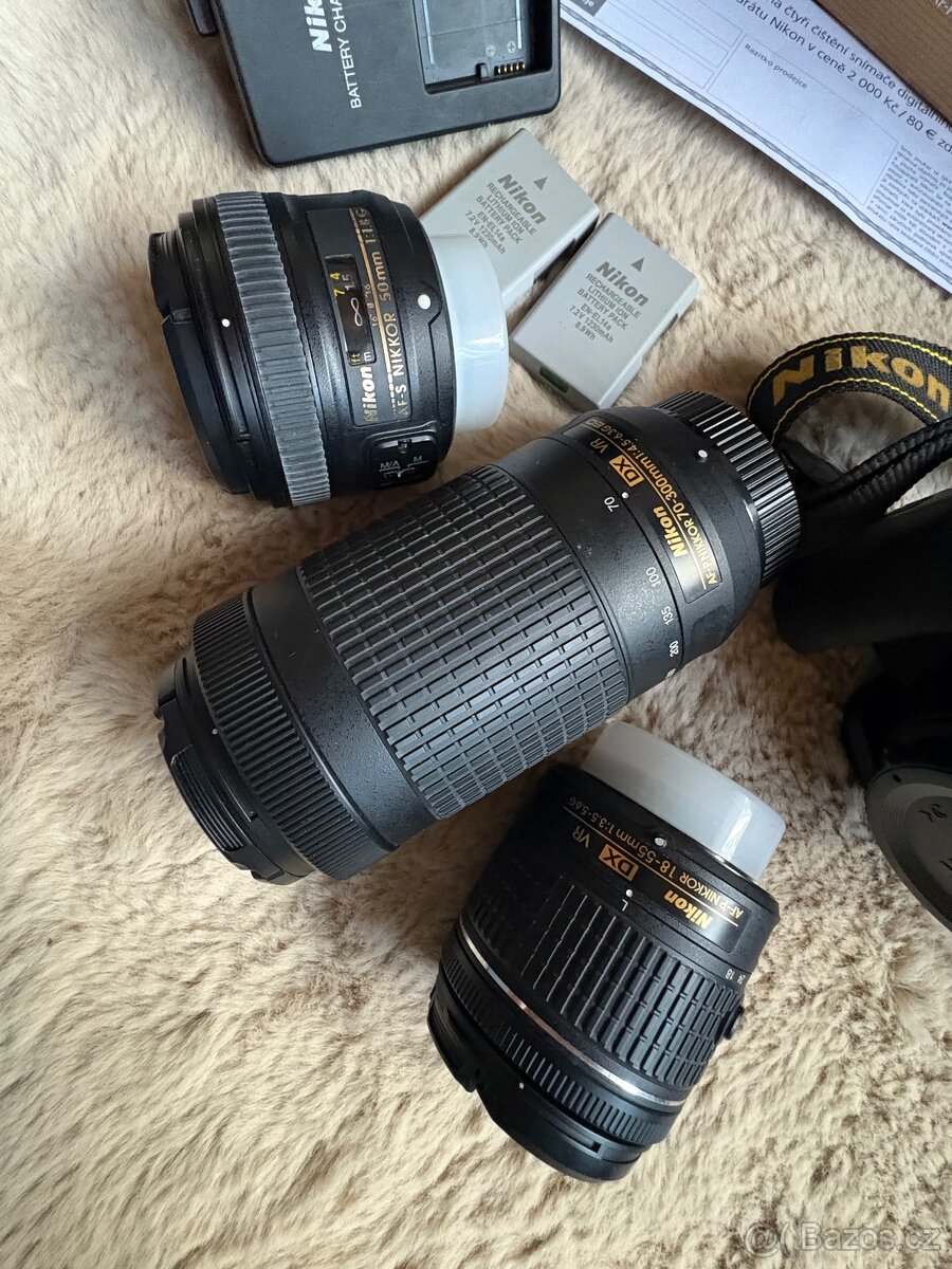 Fotoaparát nikon s příslušenstvím - 2