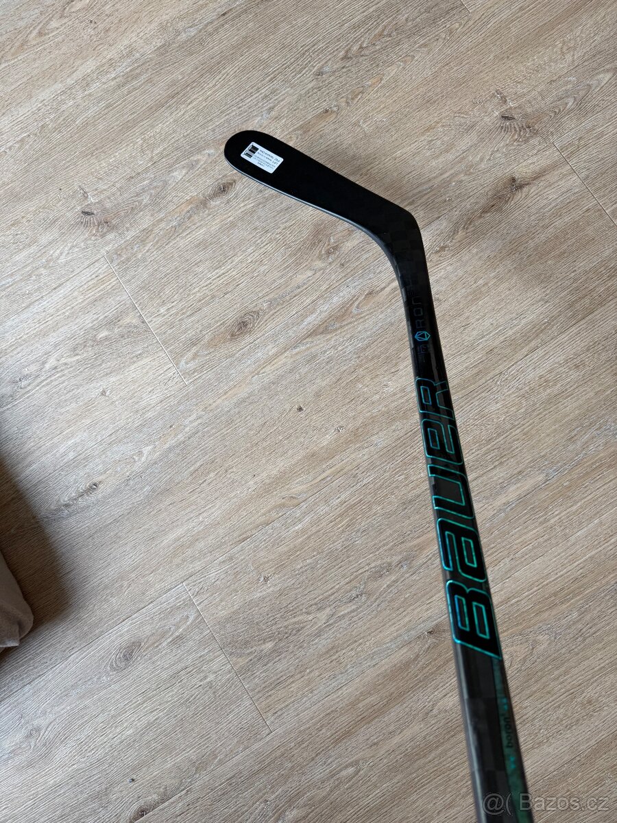 Hokejka Bauer TWITCH, levá, P92 i P28, flex 70, 77, 87 a 102 - 2