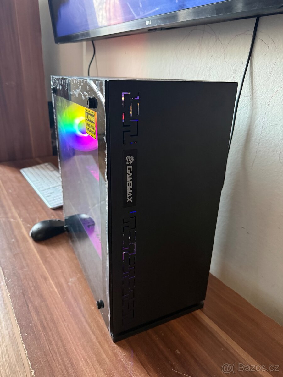 Herní PC RGB-i5 6500 3,20Ghz/RAM 16GB DDR4/RX 560 4GB/SSD - 2