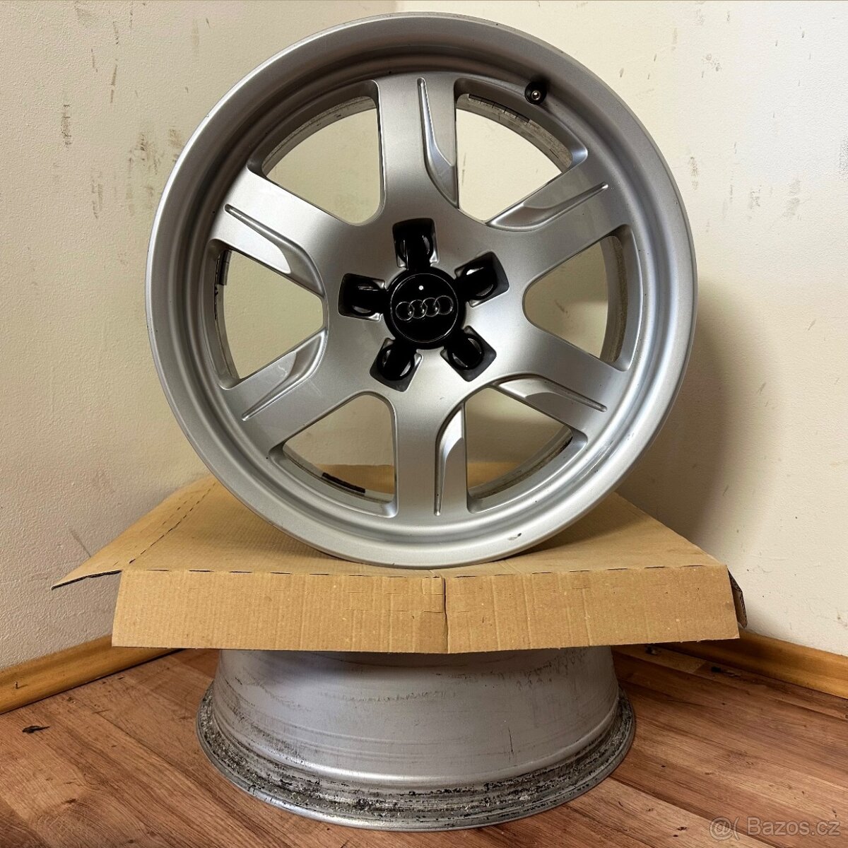 AUDI/ŠKODA/VW/MB 5x112 R17 ET28 (7,5Jx17) 66,6mm - 2