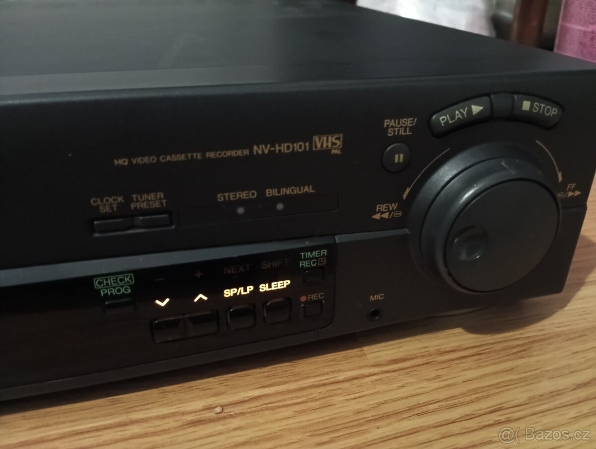 Špičkové Hi-Fi video Panasonic NV-HD101 s Jog-Shuttle kolečk - 2