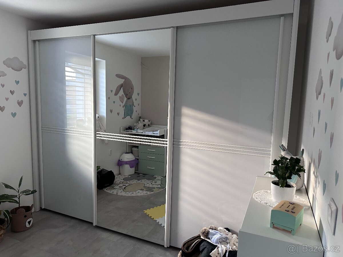 Šatní skříň - 3 metry - 2