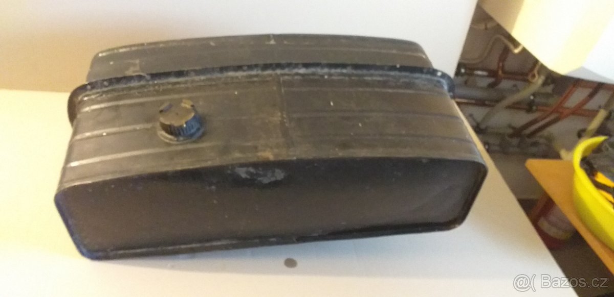 Palivová nádrž - 2