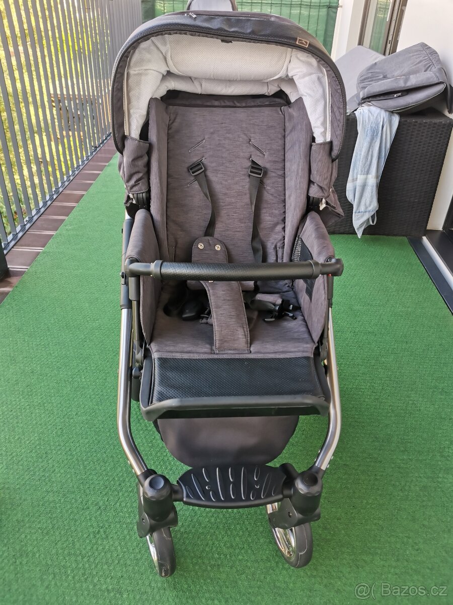 Prodám kočárek Adamex reggio - 2