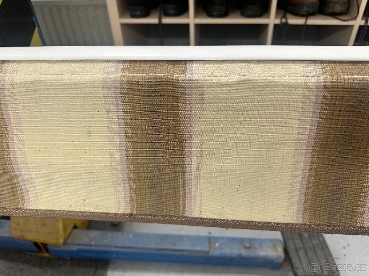 Kloubová rolovací markýza Stobag - 2