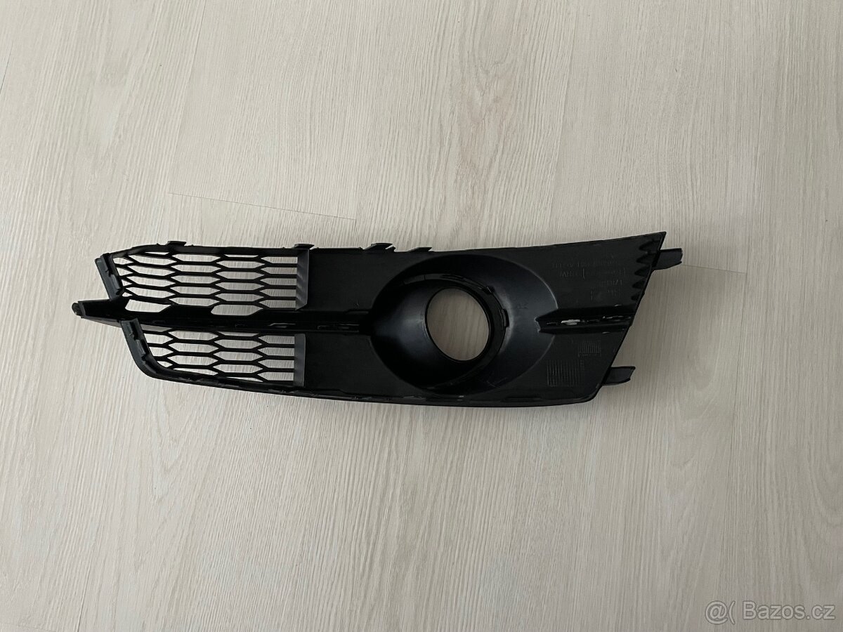 Audi A6 kryt radaru - 2