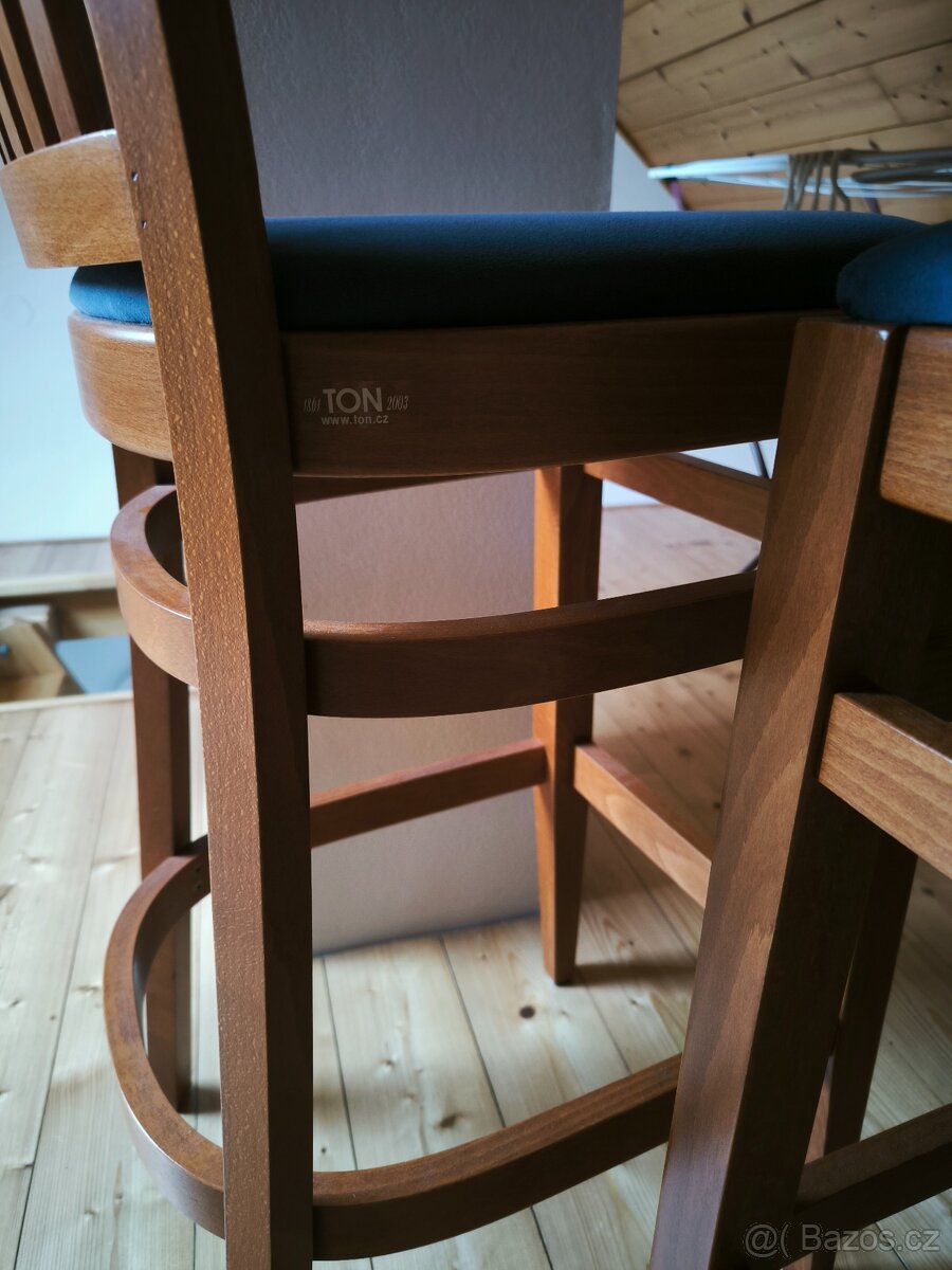 Dvě barové židle od TON - 2