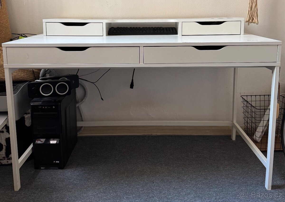Psací stůl - 2