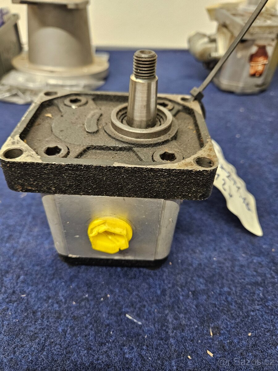 20C12X zubové čerpadlo 12" - 2