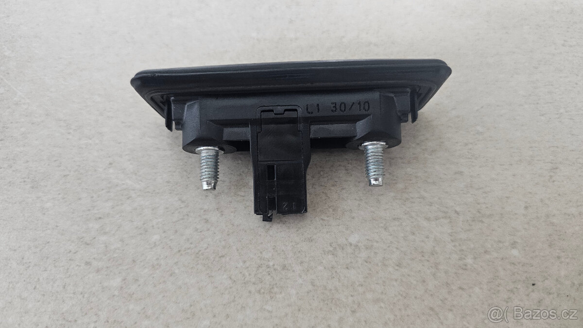 ŠKODA YETI - Spínač 5.dveří do roku 2013 před FL - 2