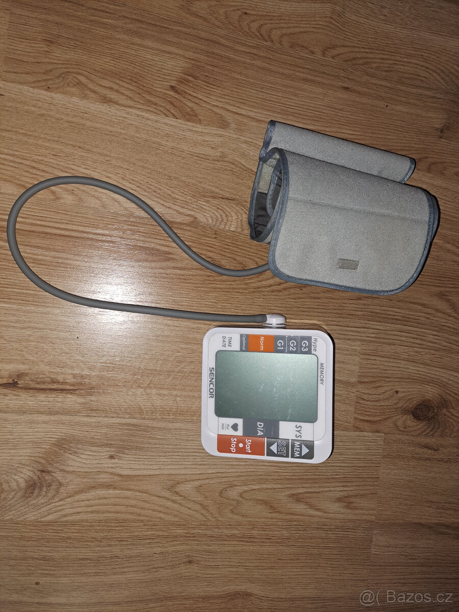 Tlakoměr Sencor SBP 690 s napájecím adapterem - 2