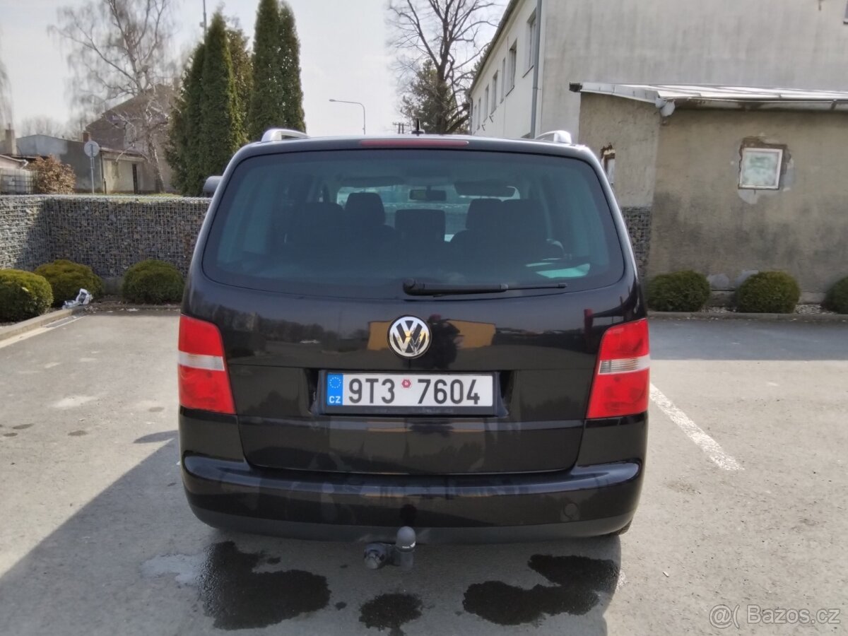 VW Touran - 2