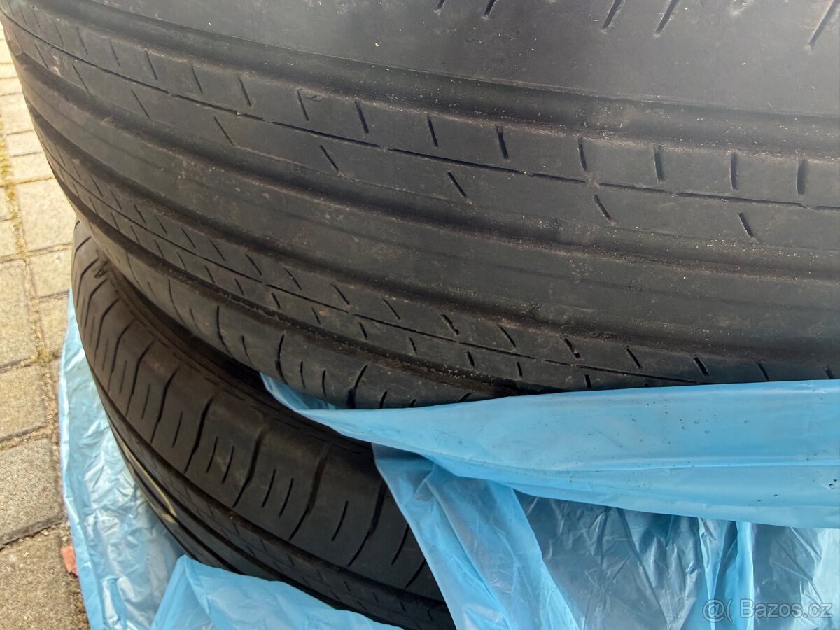 Dunlop grandtrek letní 225/60/18 - 2