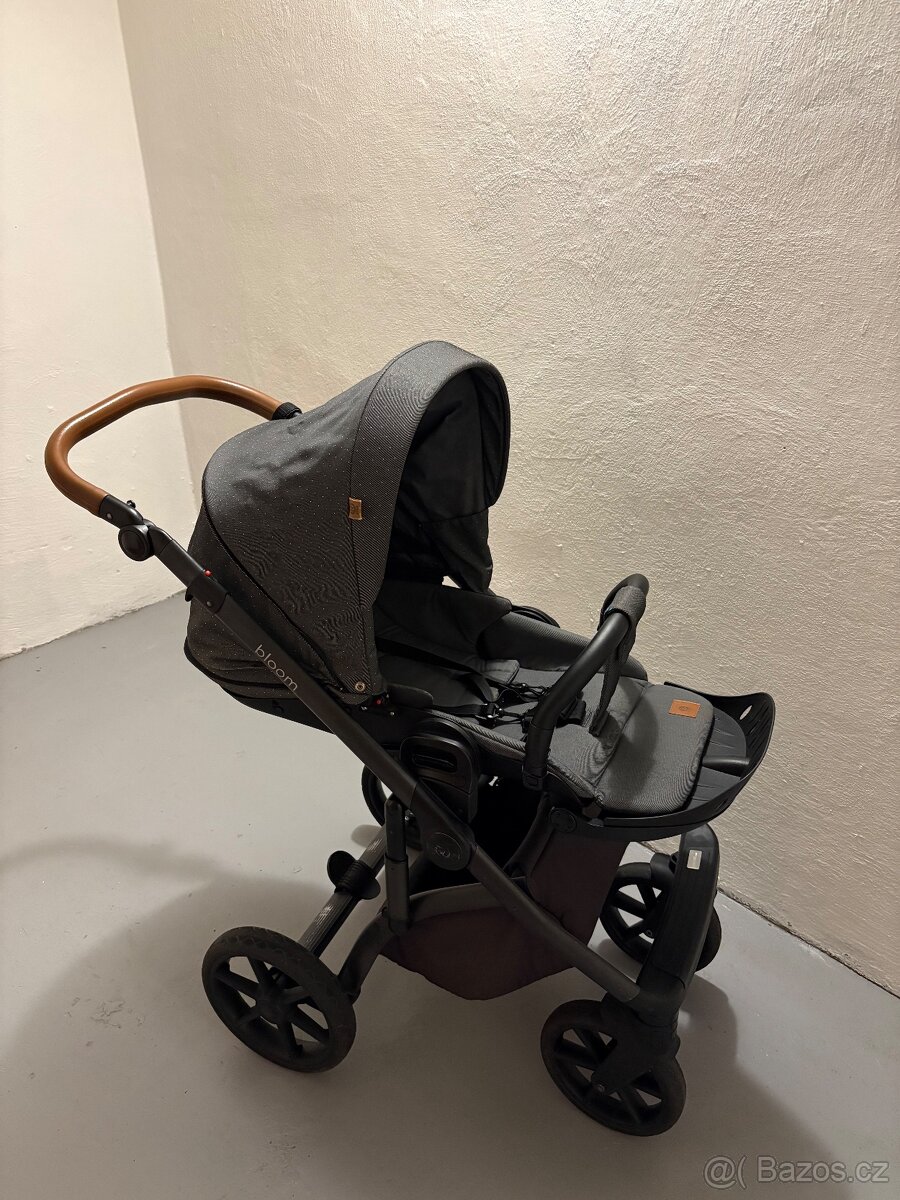 Kočárek Roan Bloom - 2