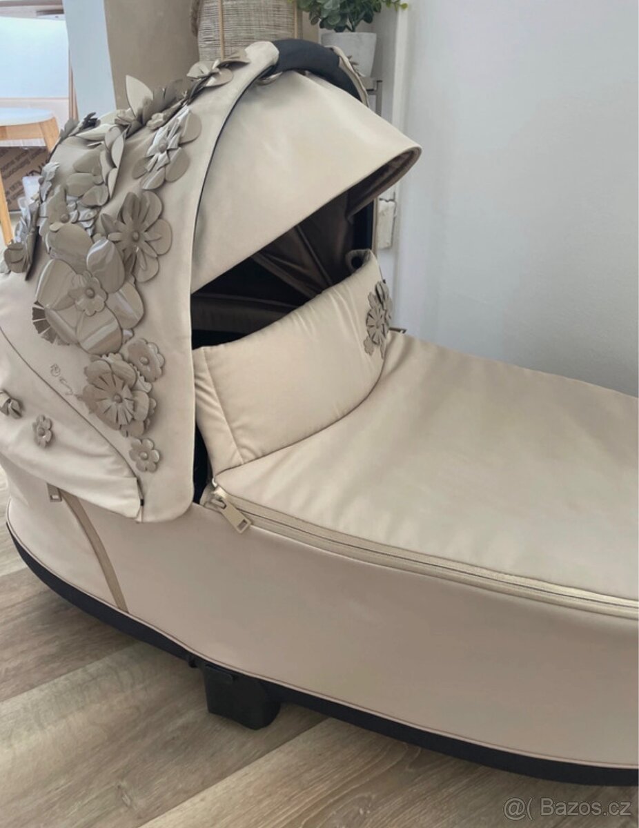 Korba Cybex e-Priam Simply flowers Light Beige - 2