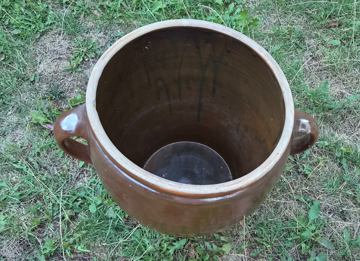 Kameninový hrnec - 2