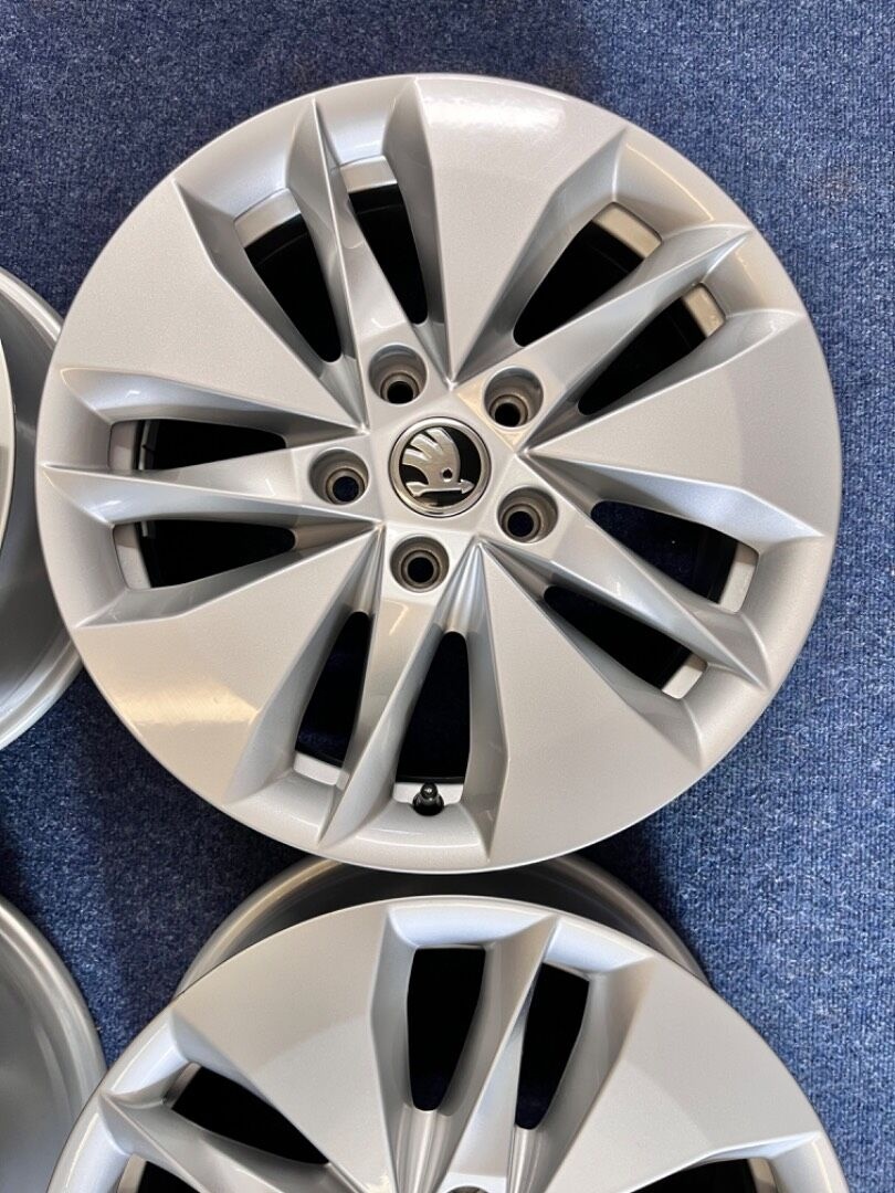 5x112 R16 originál alu Škoda Octavia IV. 4 - ET46 - 2