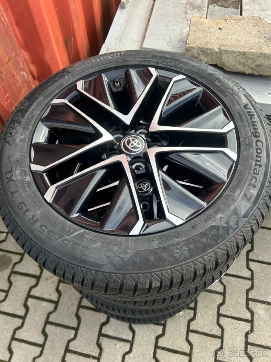 Toyota Mirai II zimní alu orig.nové 19 235/55R19 - 2
