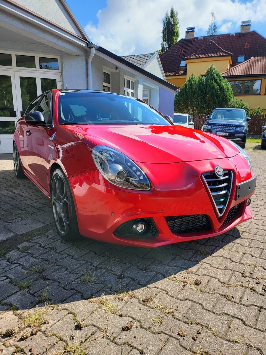 Alfa Romeo Giulietta Quadrifoglio Verde - 2