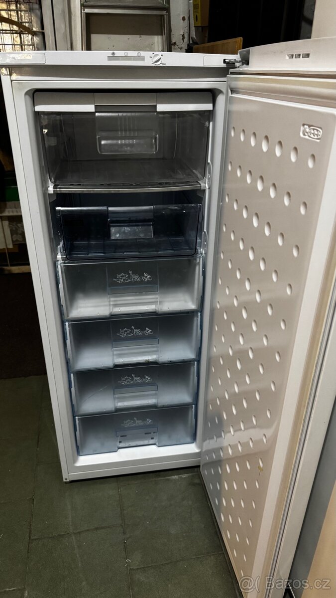 Mrazák BEKO 136 vysoký - 2