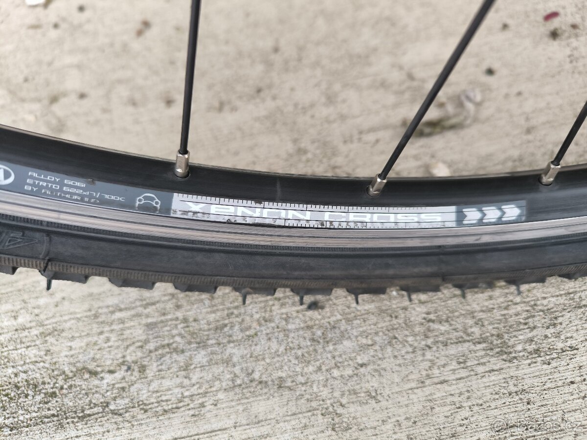 Crossové kolo Author Stratos 22 " na 185-205cm - 2