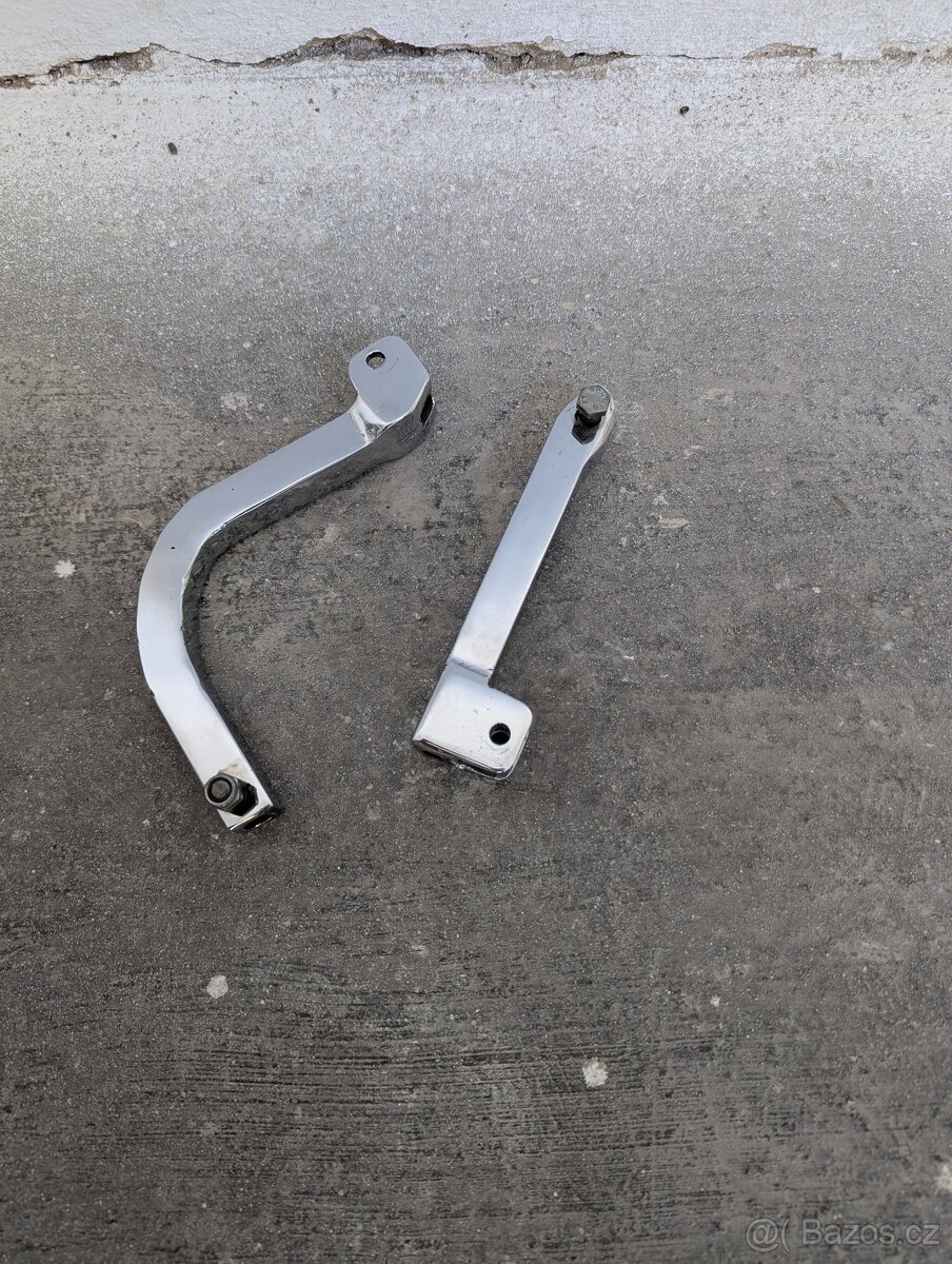 Snížení zadních stupaček honda vt shadow - 2