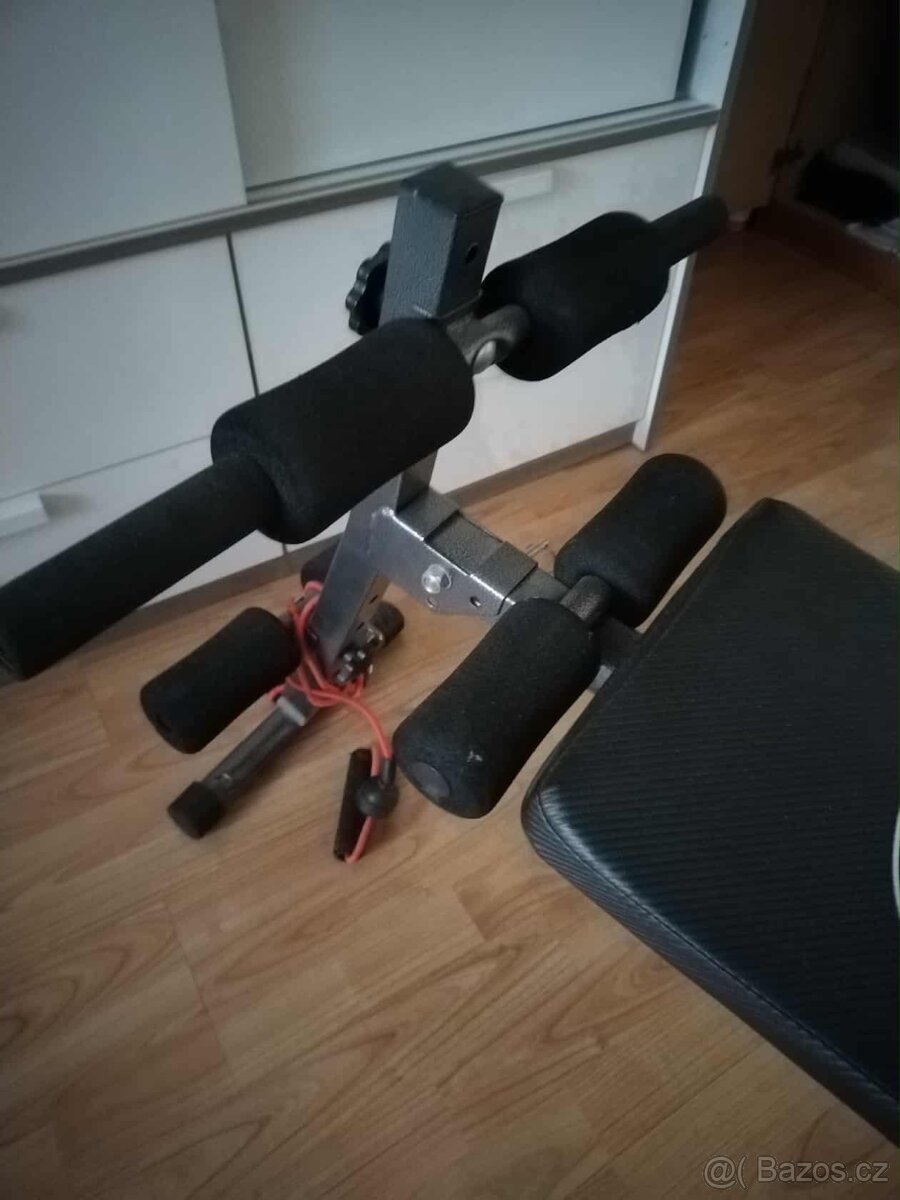 šikmá posilovací lavice HMS - 2