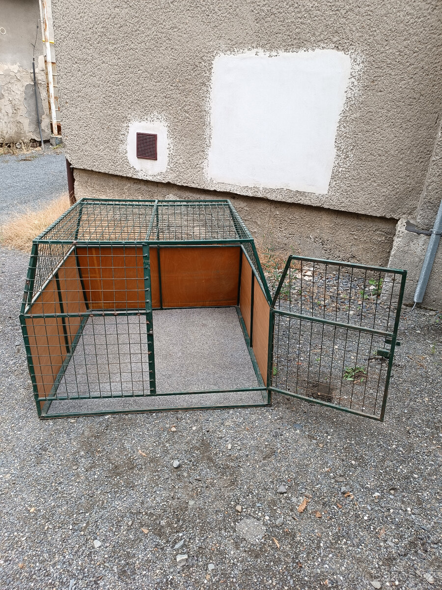 klec do auta pro psa - 2