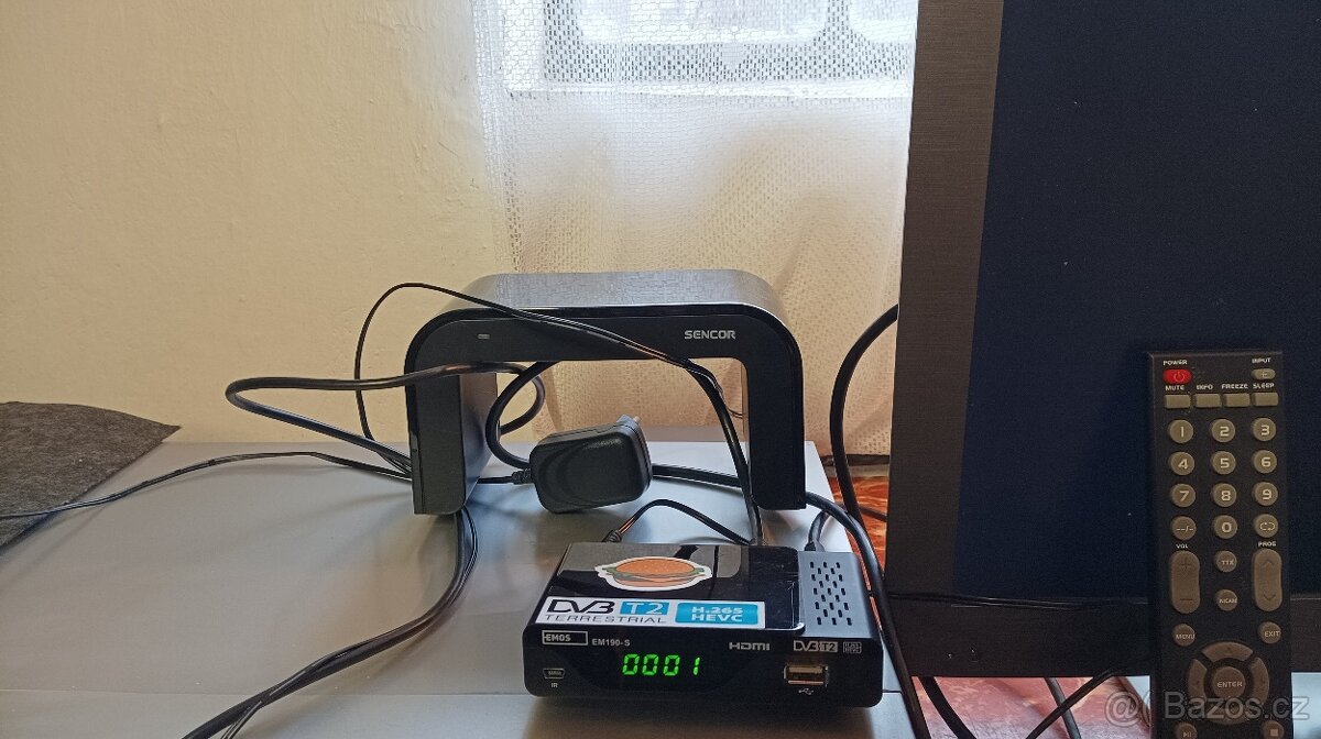 Tv Sencor + dvb-t 2 + anténa. - 2