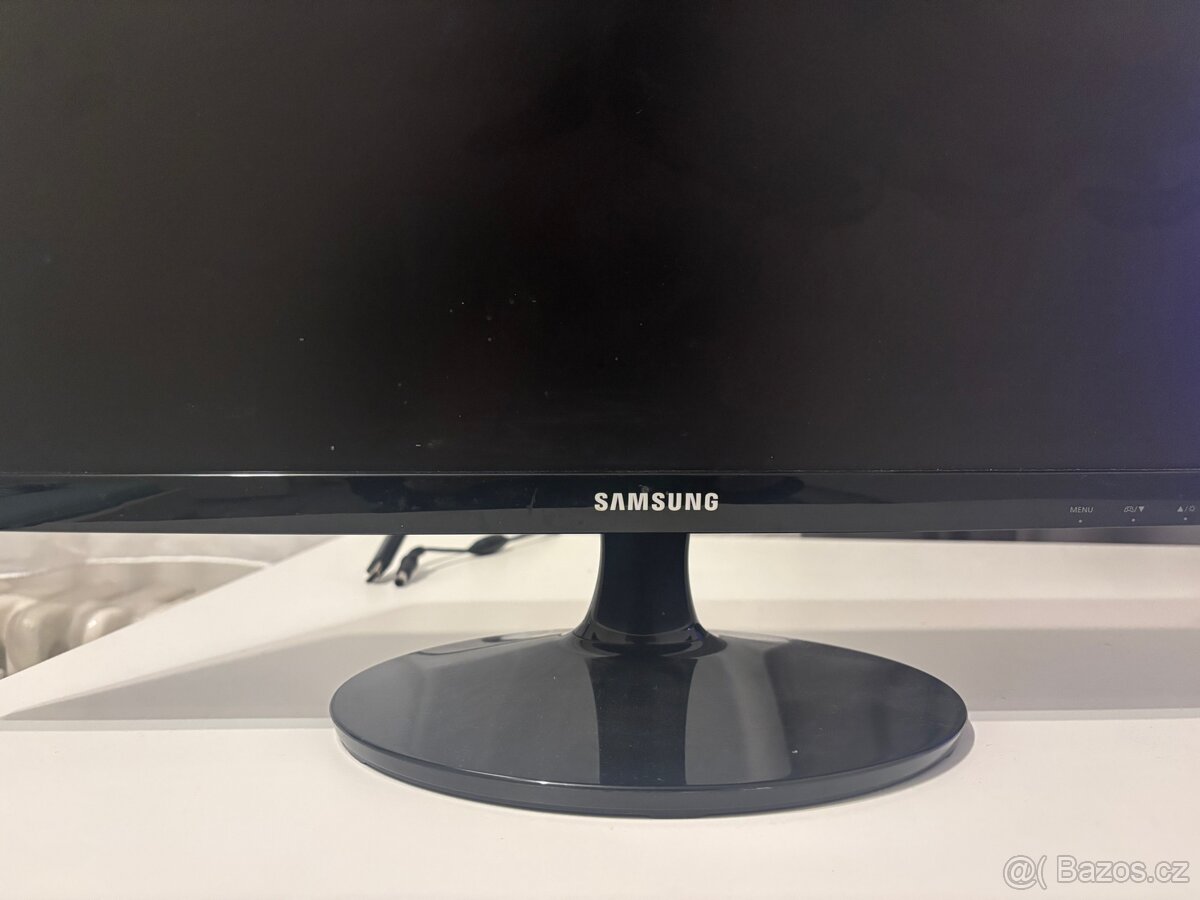 Monitor Samsung S22D300 - 2