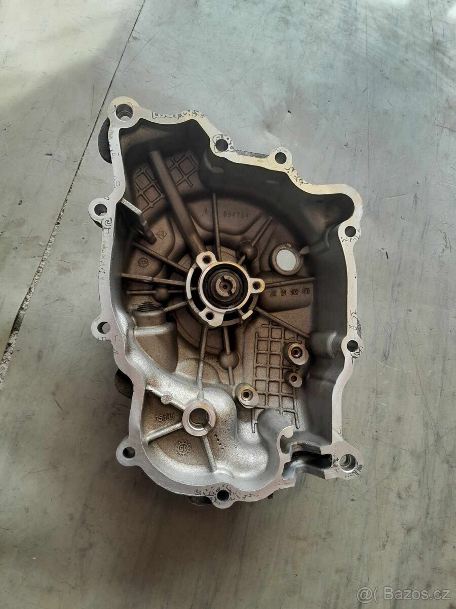 Piaggio Beverly 300 - DÍLY - 2