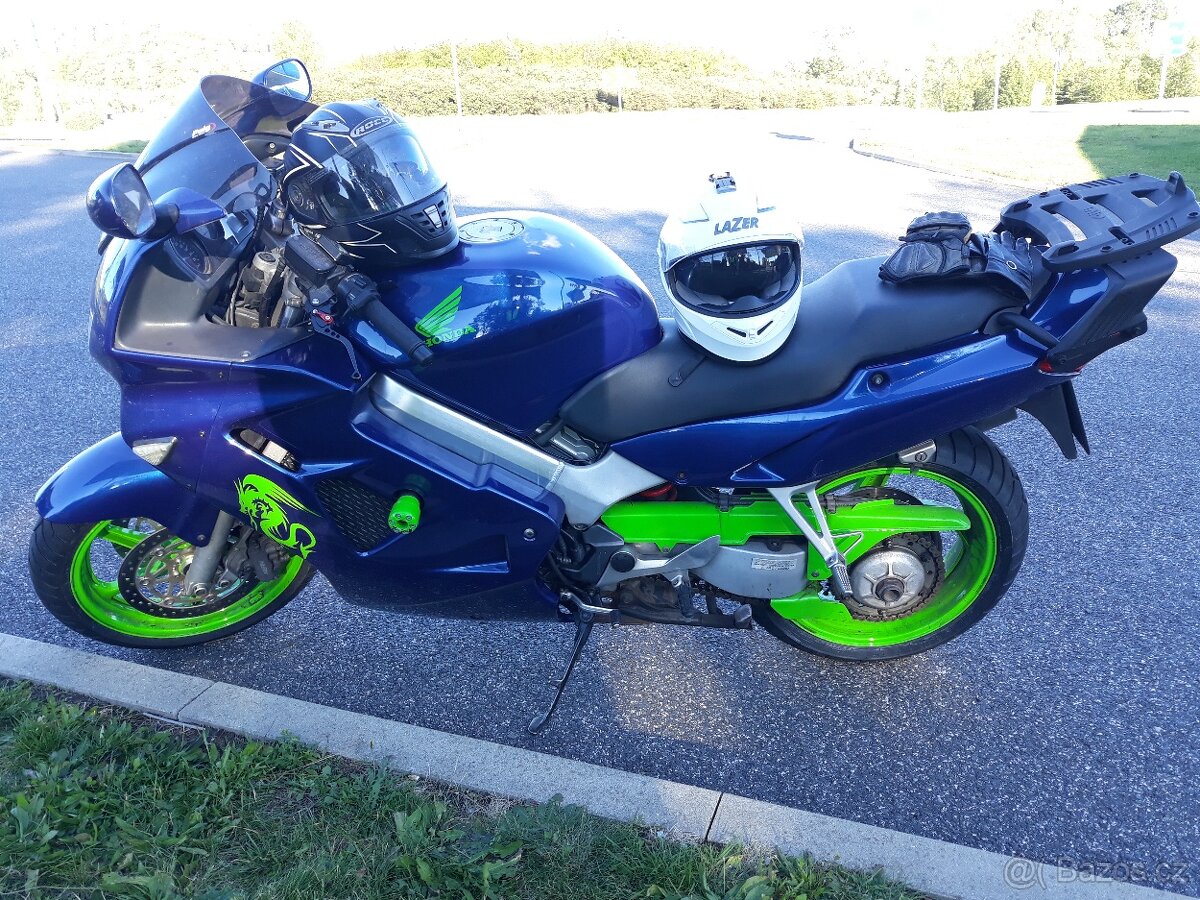 Prodám Honda VFR 800 - 2