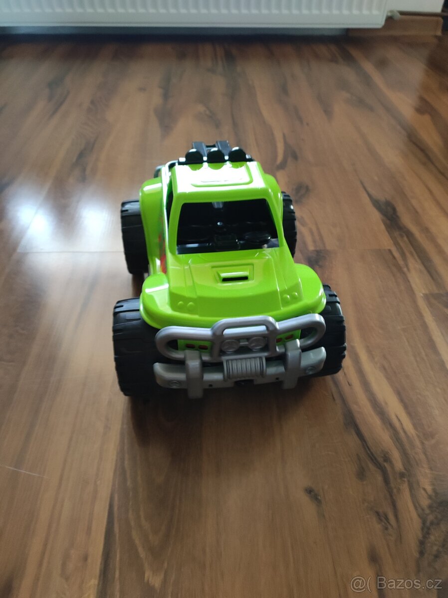 Velké terénní auto - 2