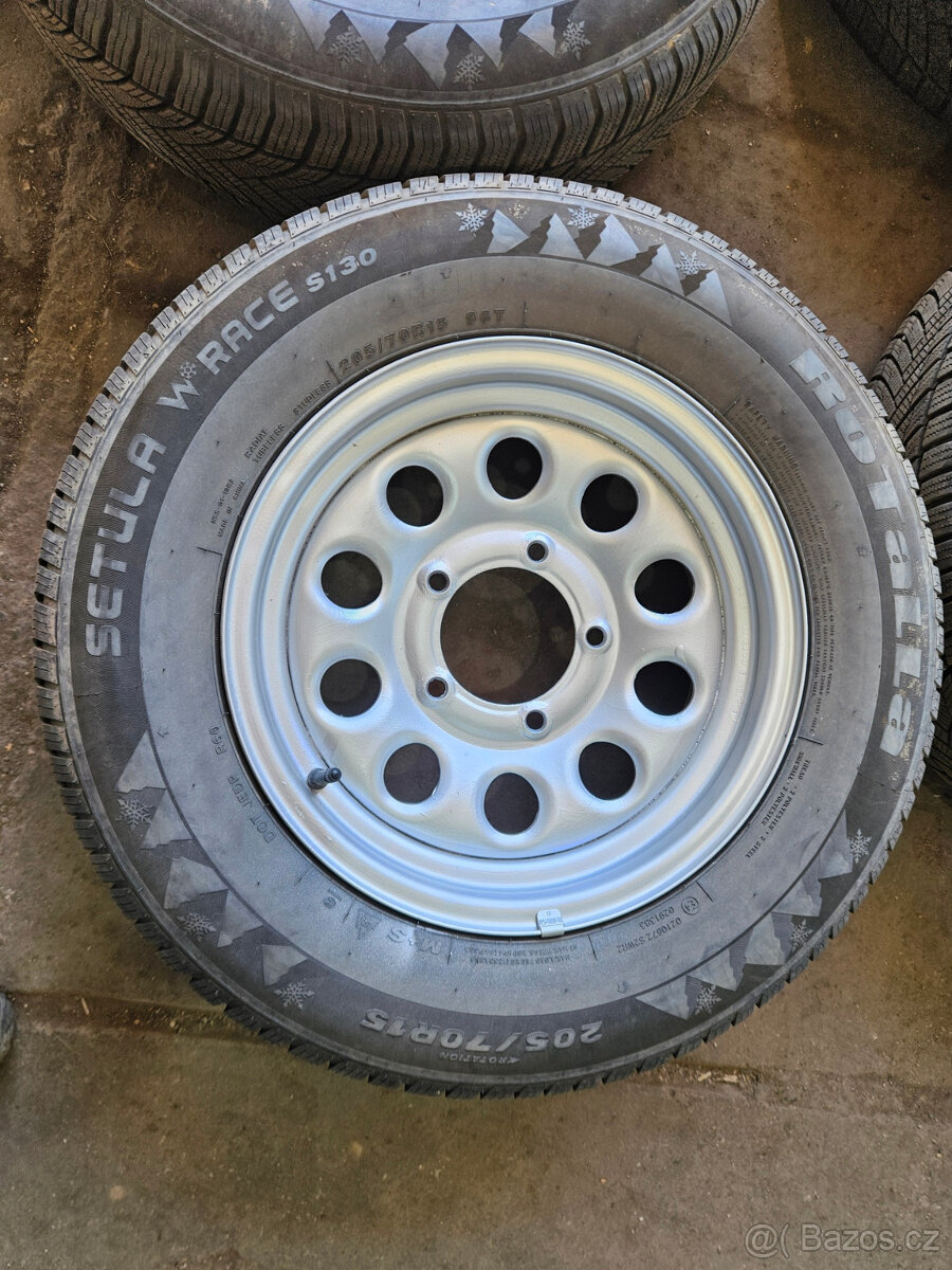 Sada disku 5x139,7mm s pneu 205/70/15 - Jimny - 2