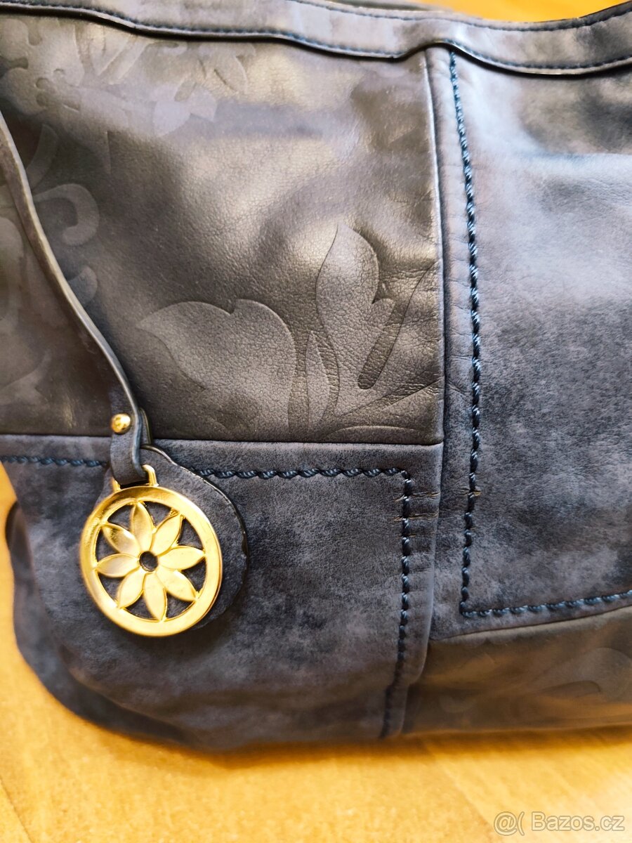 Modrá kožená crossbody kabelka - 2