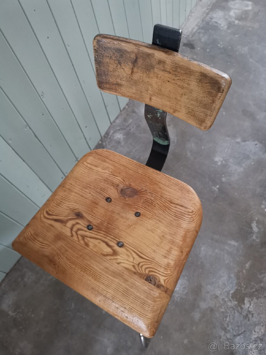 Židle industriální - 2