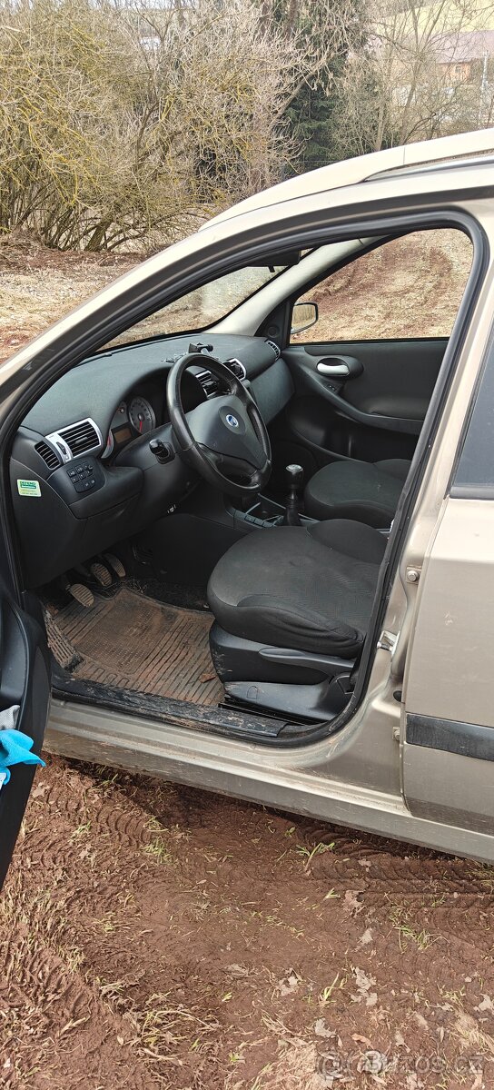 Fiat Stilo Combi 1.4 Benzín 2008 - PROHNILÉ PRAHY / VÝFUK - 2