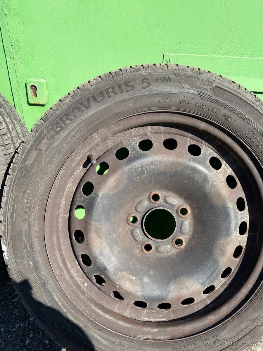 Letní pneu 205/55r16 - 2